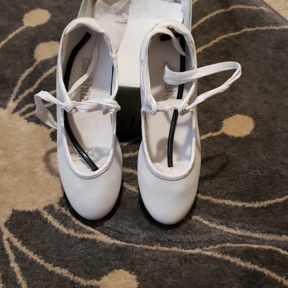 Tap shoes